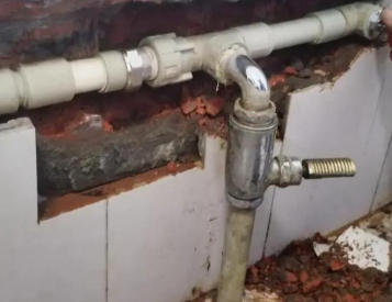 五华区换水管师傅电话